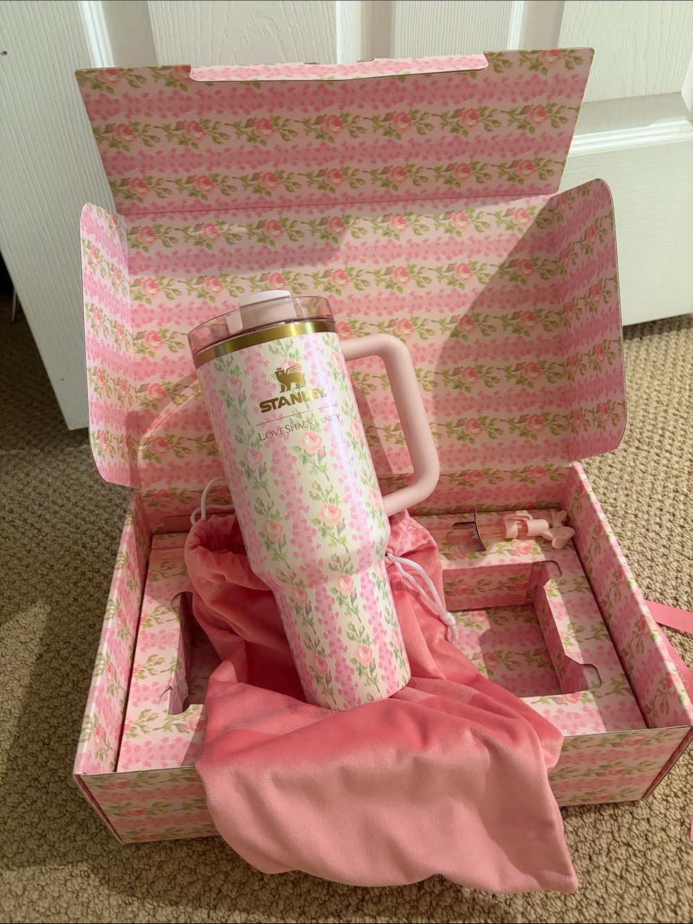AUTHENTIC Stanley x LoveShackFancy Floral Tumbler - Pink Rose Print